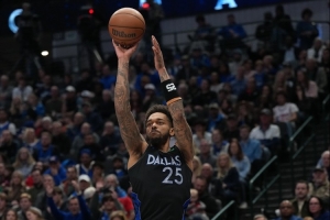 NBA首发出场的大前锋P.J·华盛顿在中国活动期间三分球五投未中