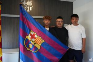14岁小将李昊炎首战拉玛西亚:全场独得XX分XX板,三项纪录再创新高