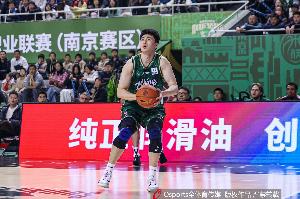 直播吧：同曦拟为赵柏清提供最高薪资合同，他却觉得报价过低