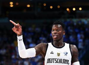 FIBA神将归来!施罗德贡献20分9助攻,德国92-86击败以色列