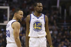 香波特谈18年库里与杜兰特争夺FMVP：KD有所保留，库里手感不佳