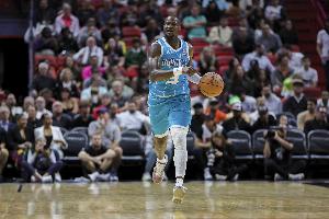 美国媒体称：罗齐尔努力回归NBA，但联盟与黄蜂队仍实施限制措施