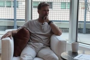 克洛普表示带领美因茨升入甲级联赛是他职业生涯中最疯狂的时刻；他相信父亲会为他感到自豪