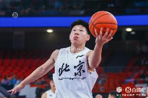 3月已赴澳大利亚联赛打球记者透露孙亚辉将和北京队续约两年