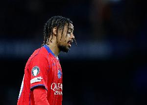 记者：巴黎已与利物浦等队直接洽谈，探讨巴尔科拉转会事宜