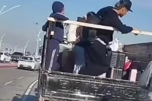 朴实！身价3500万欧的阿劳霍，因回国后坐父亲破旧卡车走红