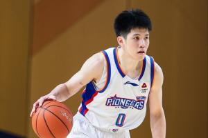 天津男篮拟为林庭谦提供2年顶薪合同，其接受意愿尚不明确