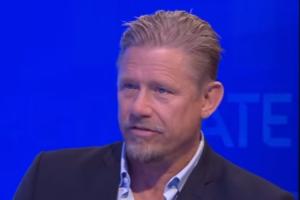舒梅切尔表示：梅西的首个进球应被判无效，因麦卡利斯特进攻时犯规
