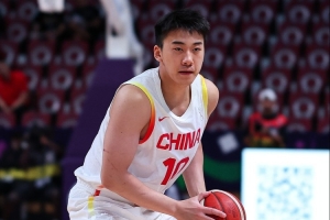 王俊杰打球功底深厚，关键攻防定胜负，球迷齐呼MVP