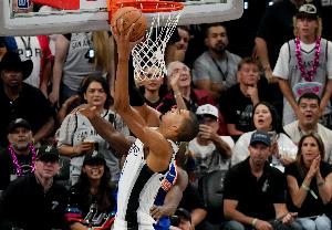 托尼·帕克：文班亚马堪称NBA最强球员，未见如此天赋异禀者
