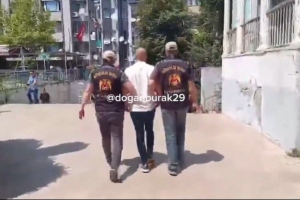 穆西亚拉转会传闻激战正酣，土耳其记者因造谣被捕