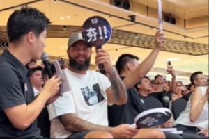 扣篮大赛数据狂飙!德隆见证选手刷新三项纪录